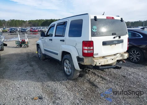 2010 Jeep Liberty Sport z USA, uszkodzony, nr VIN 1J4PP2GKXAW133399